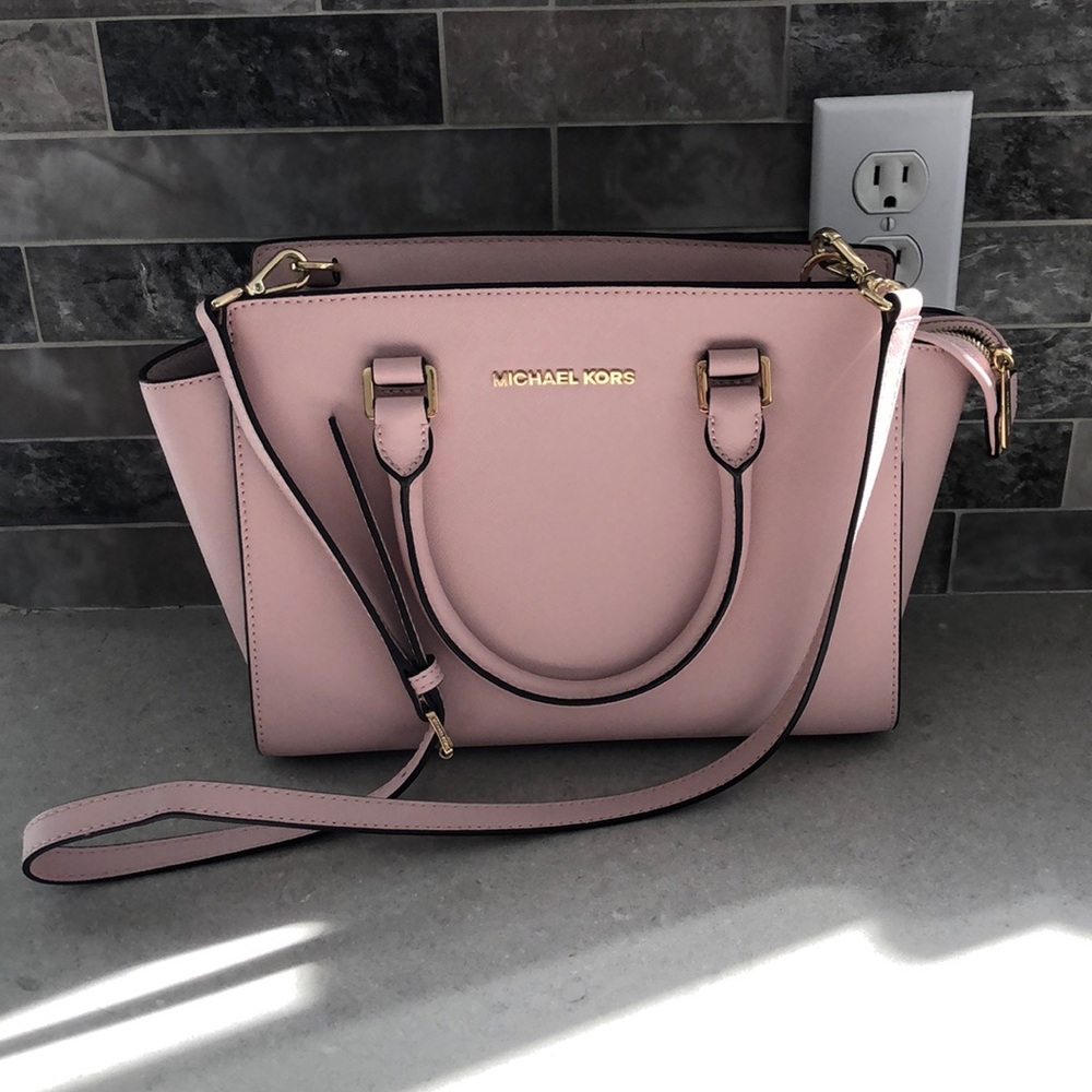 Michael Kors pink purse